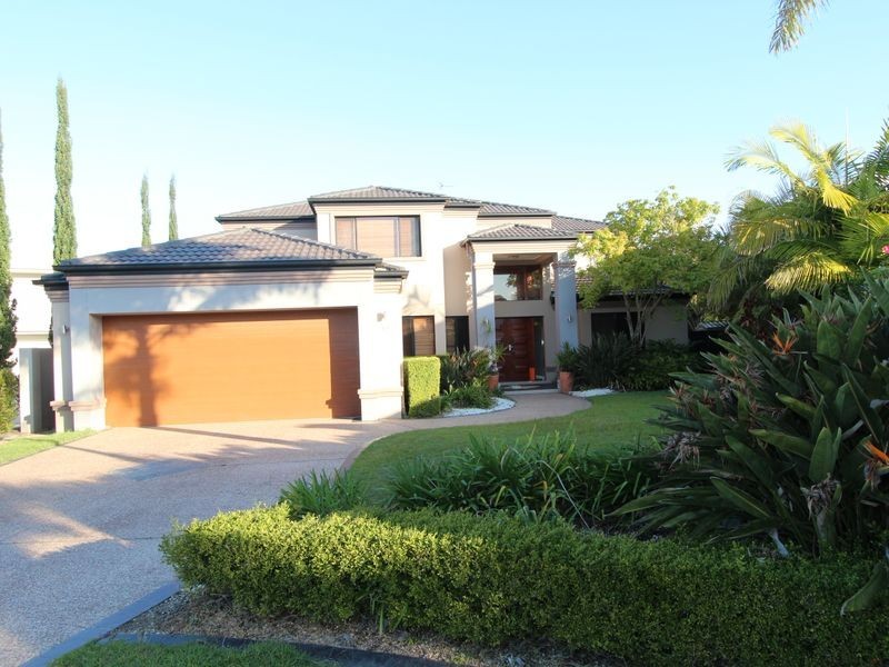 10 Pipers Point, Helensvale QLD 4212