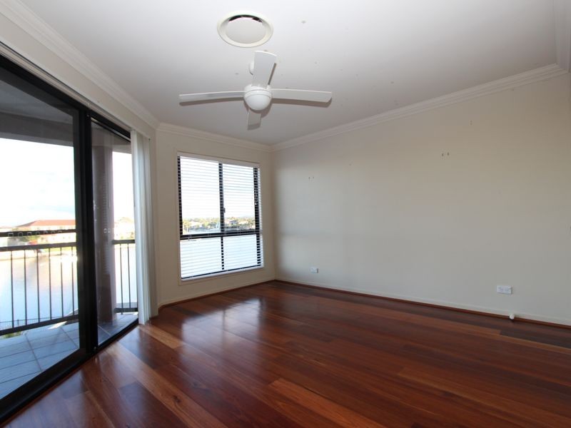 10 Pipers Point, Helensvale QLD 4212