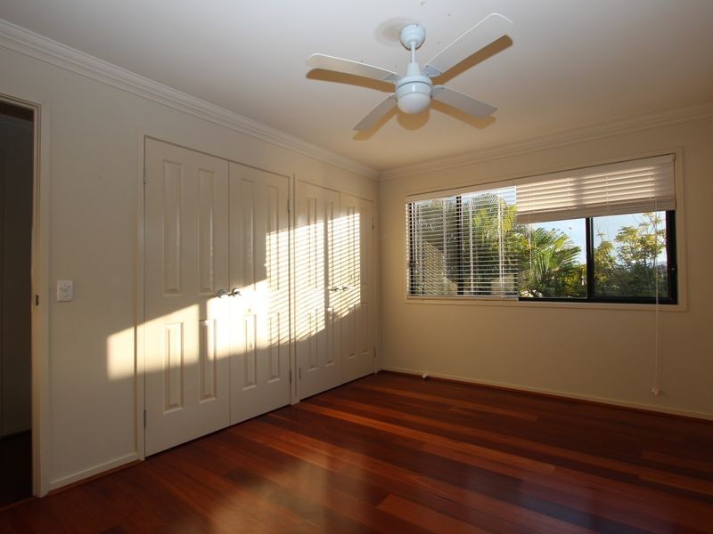 10 Pipers Point, Helensvale QLD 4212