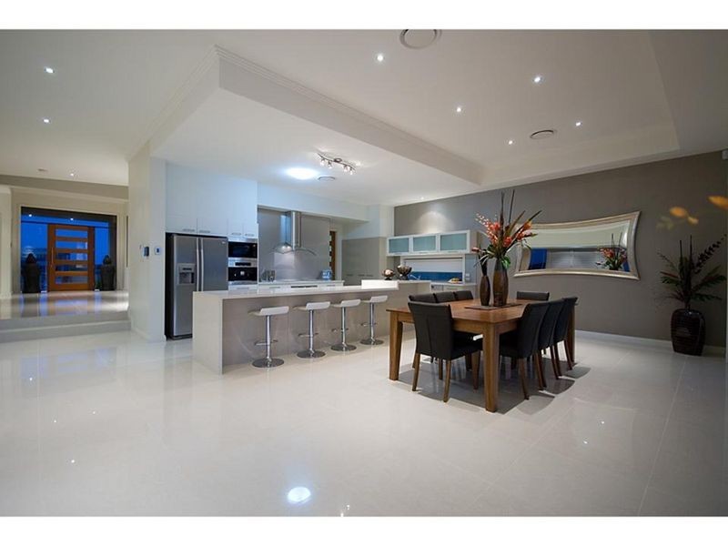 Sovereign Islands QLD 4216