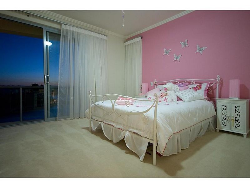 Sovereign Islands QLD 4216