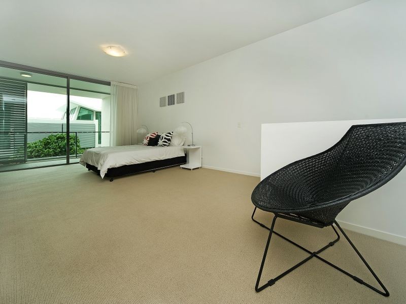 2109 Ephraim Island, Paradise Point QLD 4216