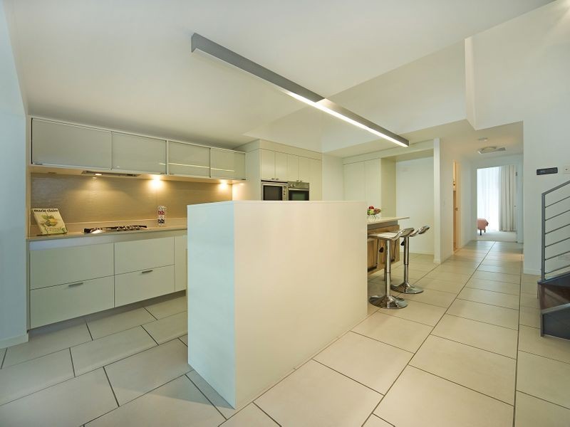 2109 Ephraim Island, Paradise Point QLD 4216