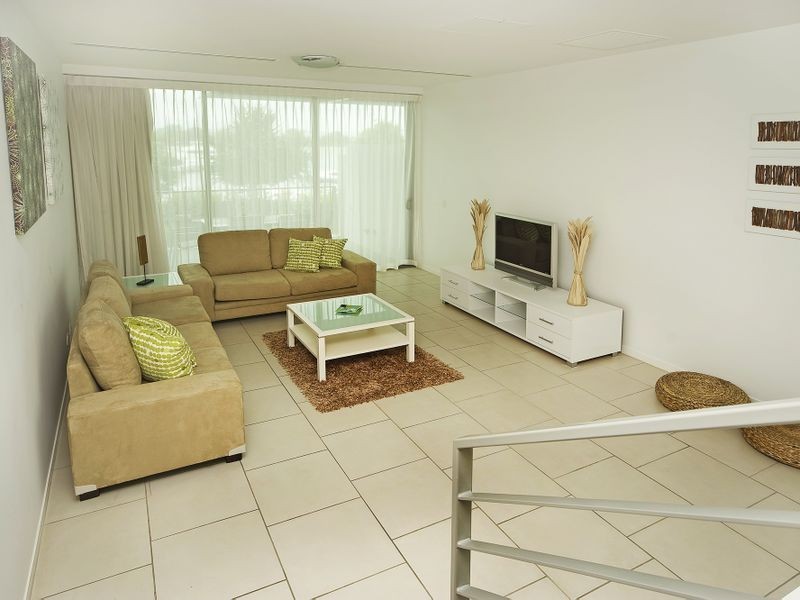 2109 Ephraim Island, Paradise Point QLD 4216