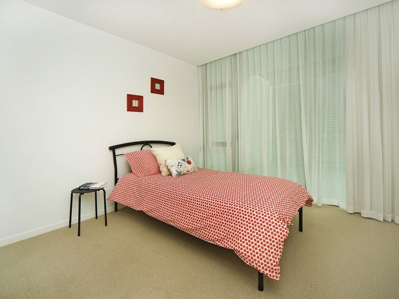 2109 Ephraim Island, Paradise Point QLD 4216