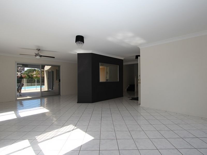 161 Bayview Street, Runaway Bay QLD 4216