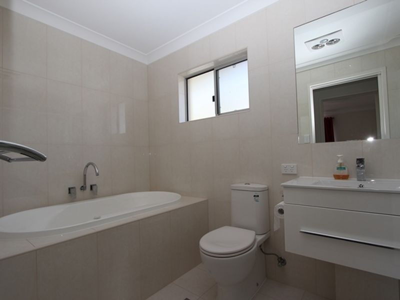 161 Bayview Street, Runaway Bay QLD 4216