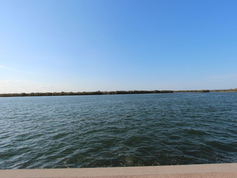 37 Knightsbridge Parade West, Sovereign Islands QLD 4216