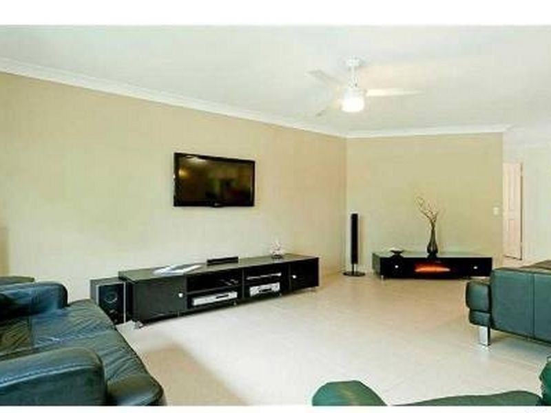 52 Babirra Street, Hope Island QLD 4212