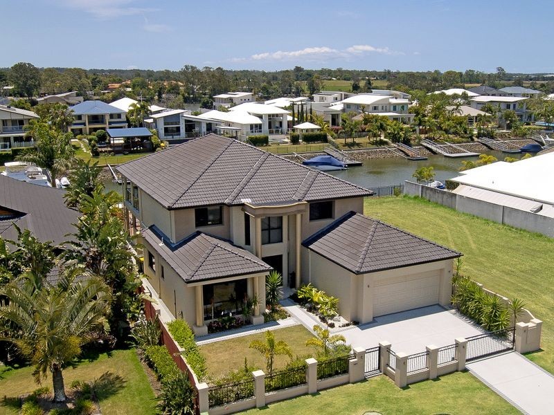 30 Ferrymans Court – Riverlinks, Helensvale QLD 4212
