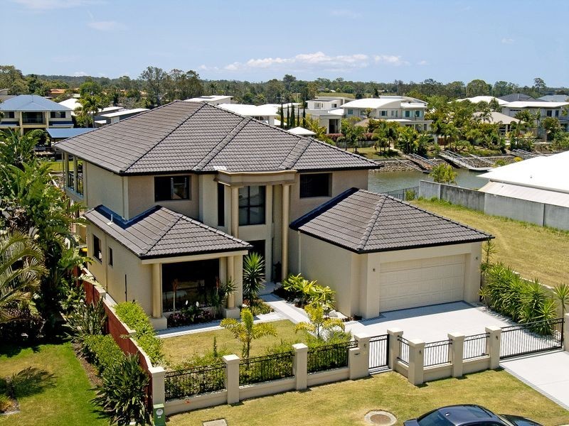 30 Ferrymans Court – Riverlinks, Helensvale QLD 4212