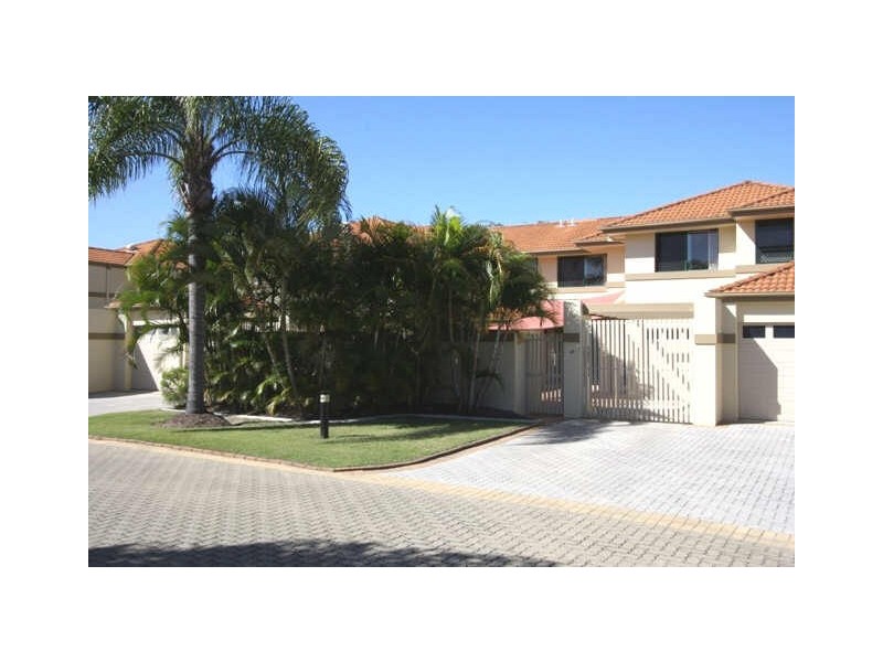 69/100 MORALA AVENUE, Runaway Bay QLD 4216