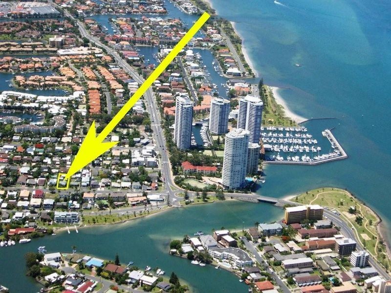 31 Ocean Street, Runaway Bay QLD 4216