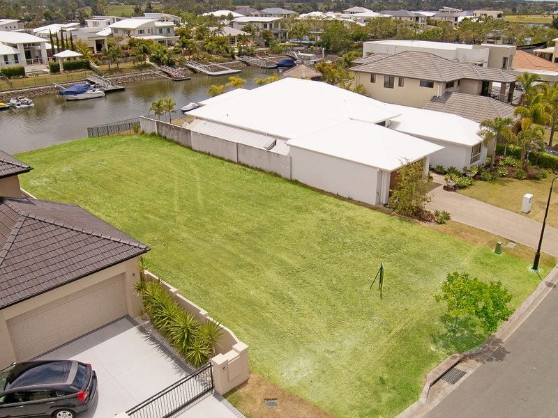 32 Ferrymans Court -RIVERLINKS, Helensvale QLD 4212