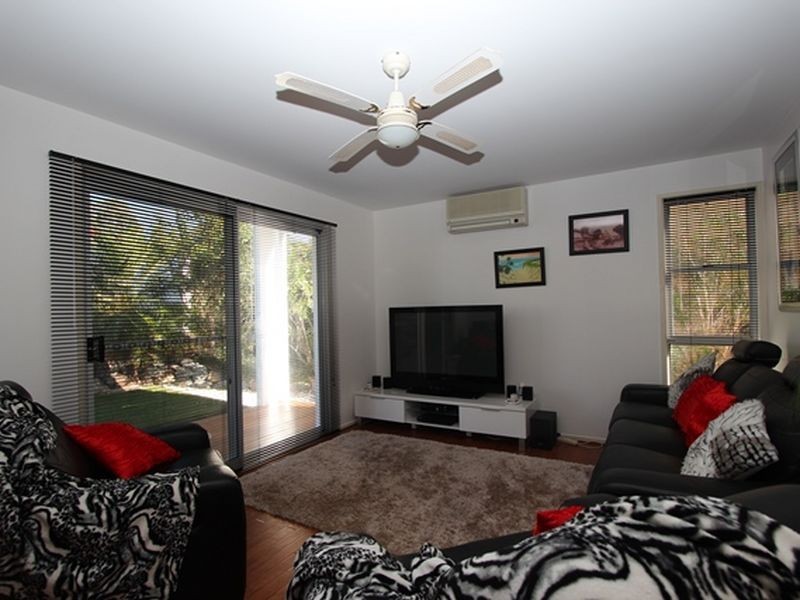 8 Buliti Street, Hope Island QLD 4212