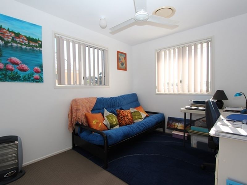 8 Buliti Street, Hope Island QLD 4212