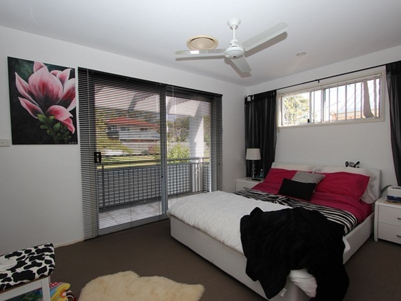 8 Buliti Street, Hope Island QLD 4212