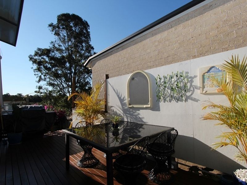 8 Buliti Street, Hope Island QLD 4212