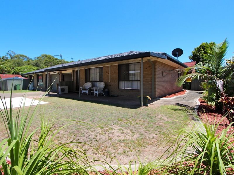 2/6 Woodgate Place, Paradise Point QLD 4216