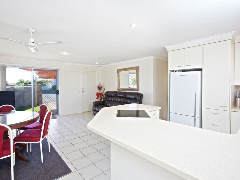 36 Sunbird Avenue, Paradise Point QLD 4216