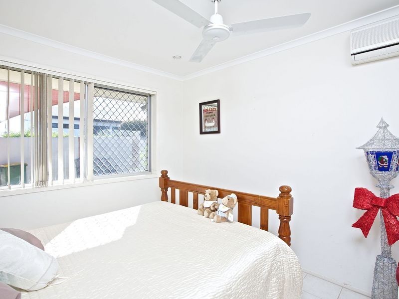 36 Sunbird Avenue, Paradise Point QLD 4216