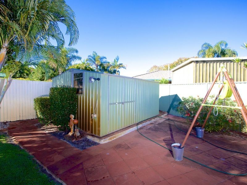 36 Sunbird Avenue, Paradise Point QLD 4216