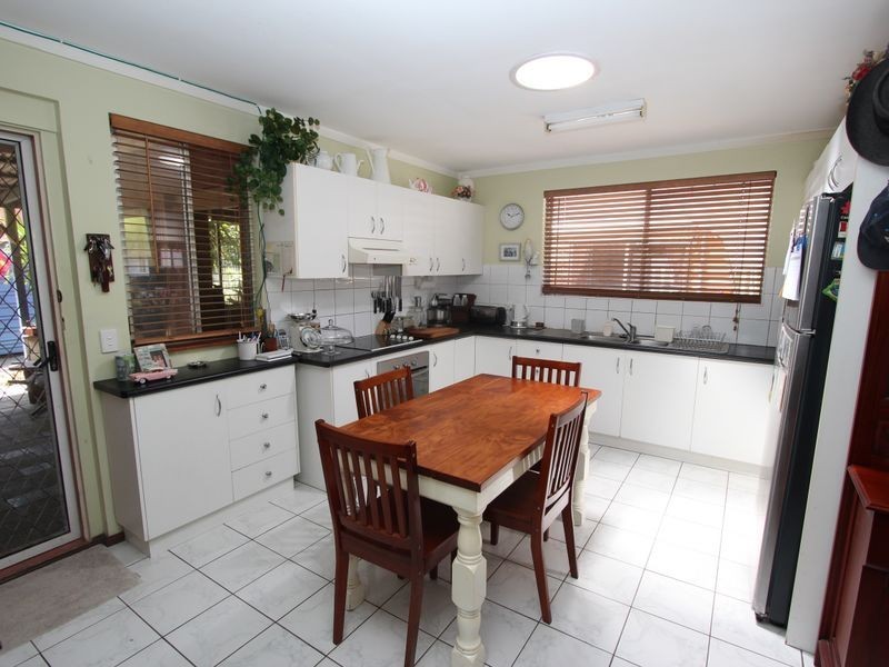 67 Jacaranda Avenue, Hollywell QLD 4216