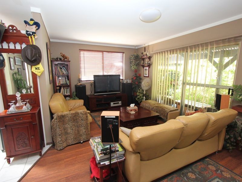 67 Jacaranda Avenue, Hollywell QLD 4216
