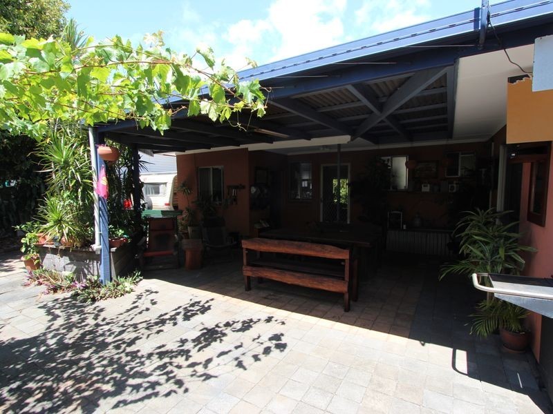 67 Jacaranda Avenue, Hollywell QLD 4216