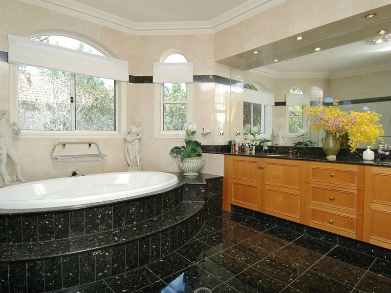 1009 Rosebank Way, Hope Island QLD 4212