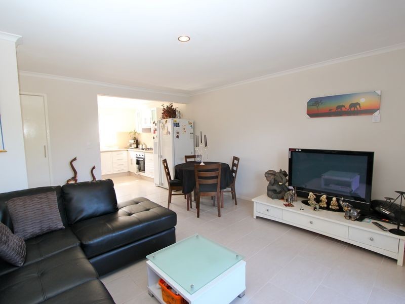 1/59 Errol Avenue, Paradise Point QLD 4216