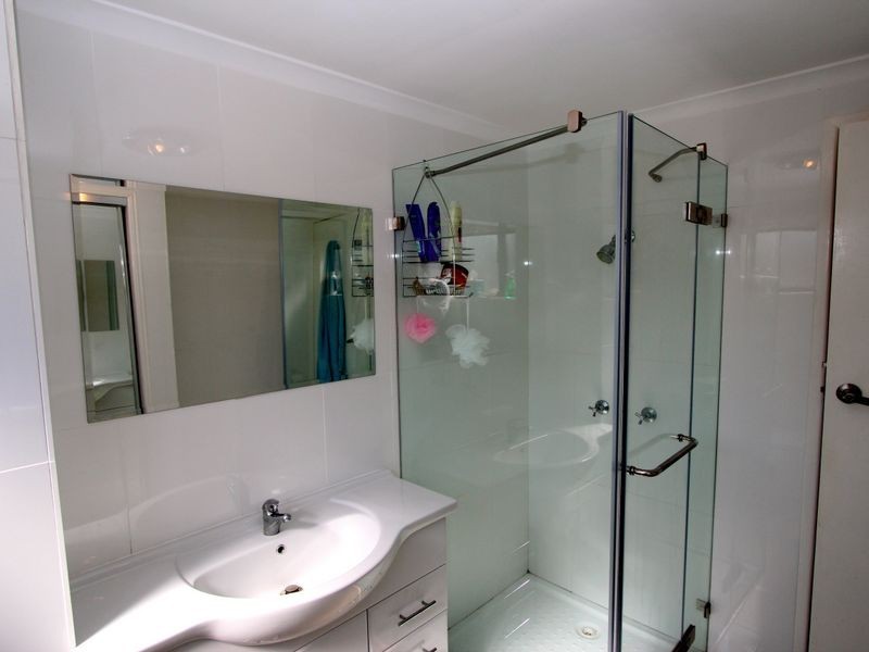 1/59 Errol Avenue, Paradise Point QLD 4216