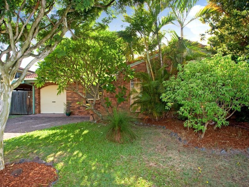 14 Okinya Street, Biggera Waters QLD 4216