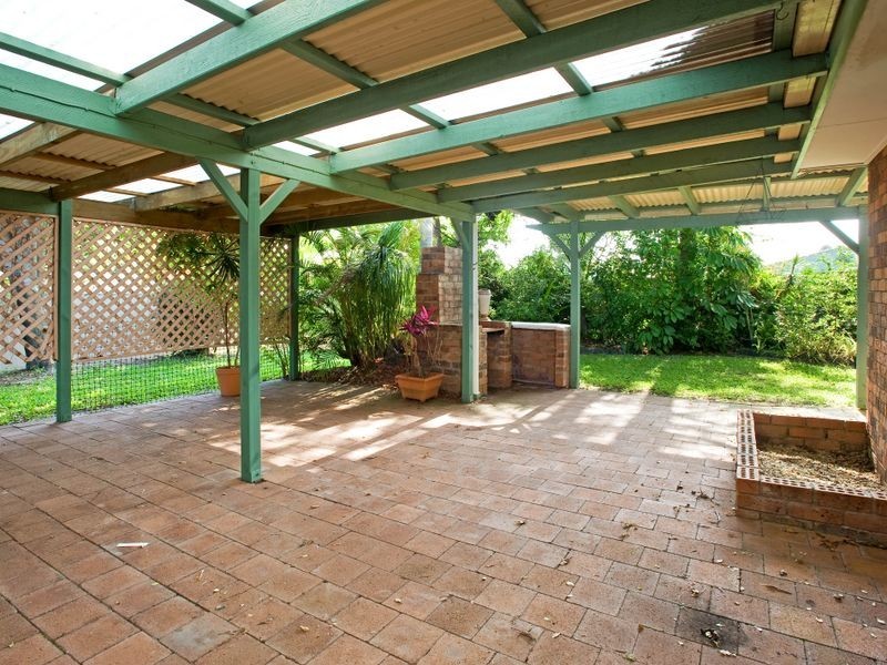 14 Okinya Street, Biggera Waters QLD 4216