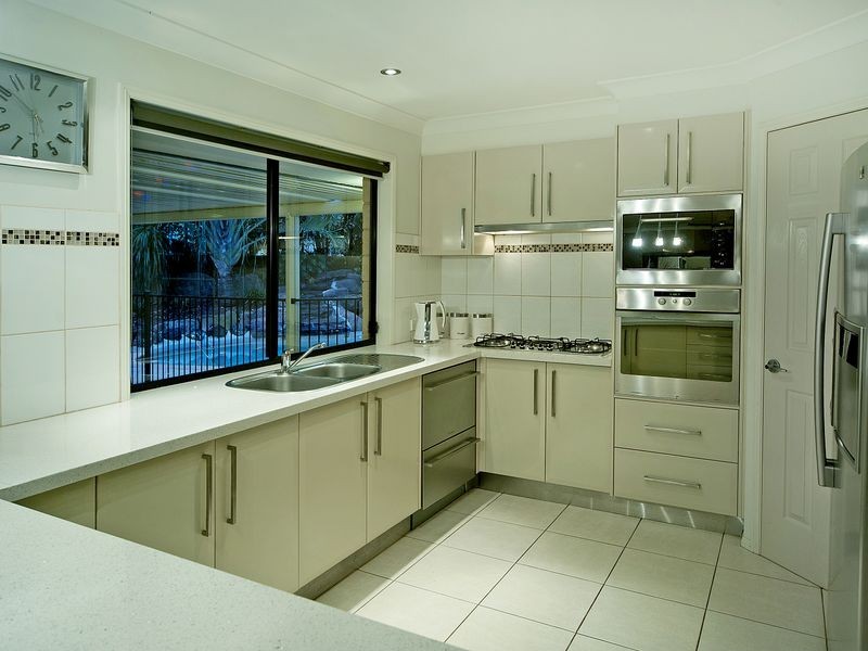 22 Eastern Court, Helensvale QLD 4212