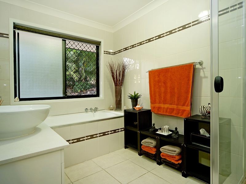 22 Eastern Court, Helensvale QLD 4212