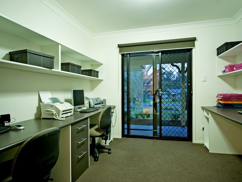 22 Eastern Court, Helensvale QLD 4212