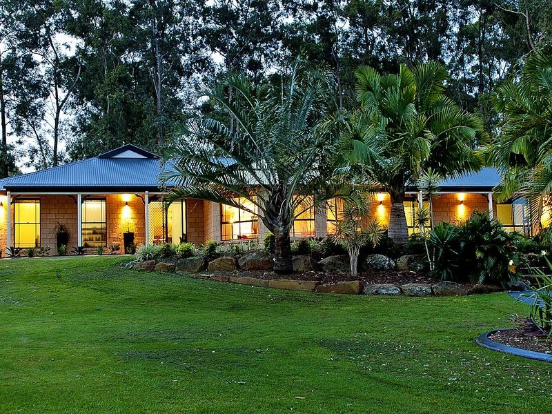 22 Eastern Court, Helensvale QLD 4212