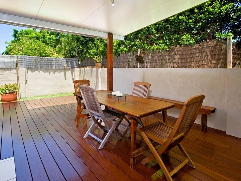 1/32 Ocean Street, Runaway Bay QLD 4216
