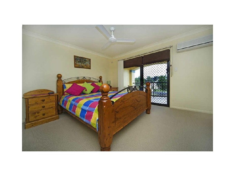 Paradise Point QLD 4216