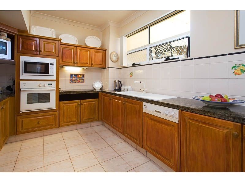 48/100 Morala Avenue, Runaway Bay QLD 4216