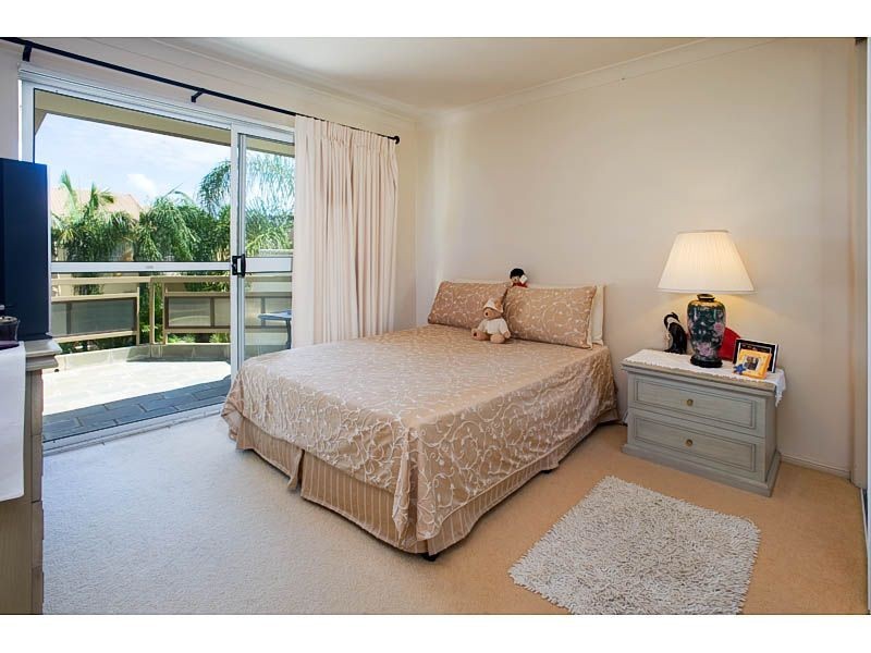 48/100 Morala Avenue, Runaway Bay QLD 4216