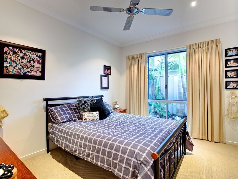 42 Southaven Drive, Helensvale QLD 4212