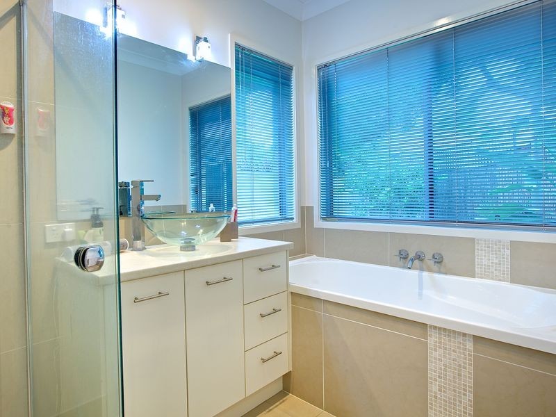 42 Southaven Drive, Helensvale QLD 4212