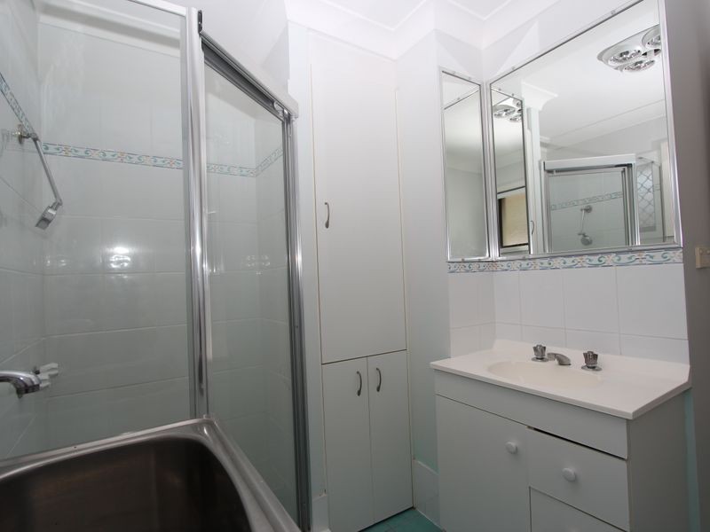 2/403 Bayview Street, Hollywell QLD 4216