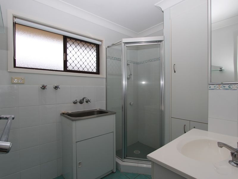 2/403 Bayview Street, Hollywell QLD 4216