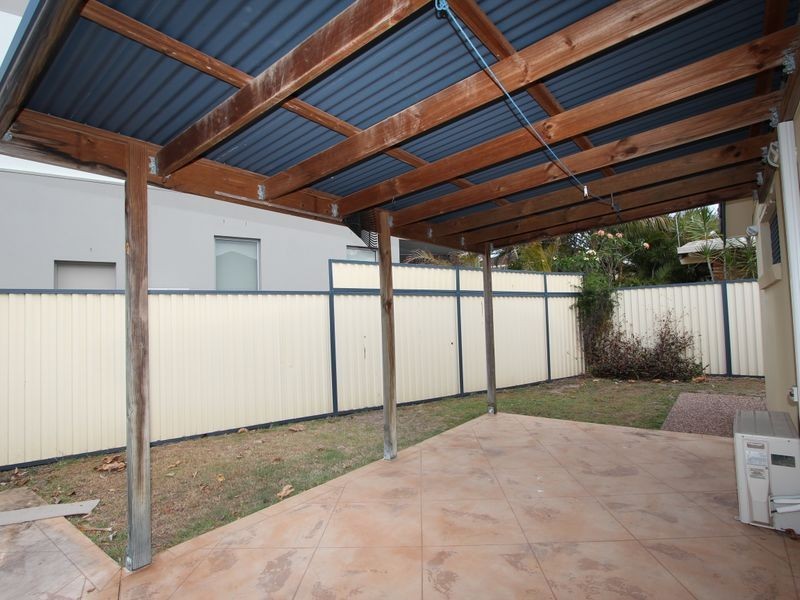 2/403 Bayview Street, Hollywell QLD 4216