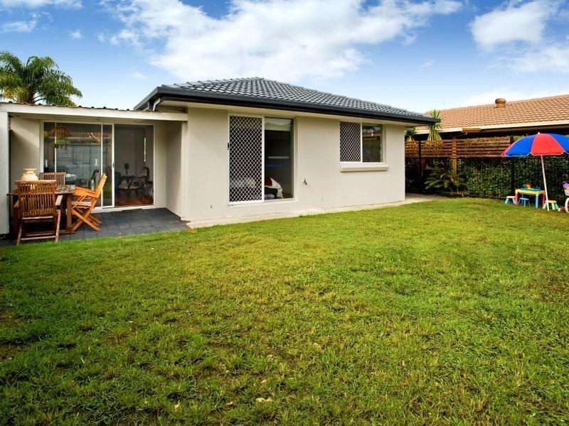 1/9 Warrie Close, Paradise Point QLD 4216