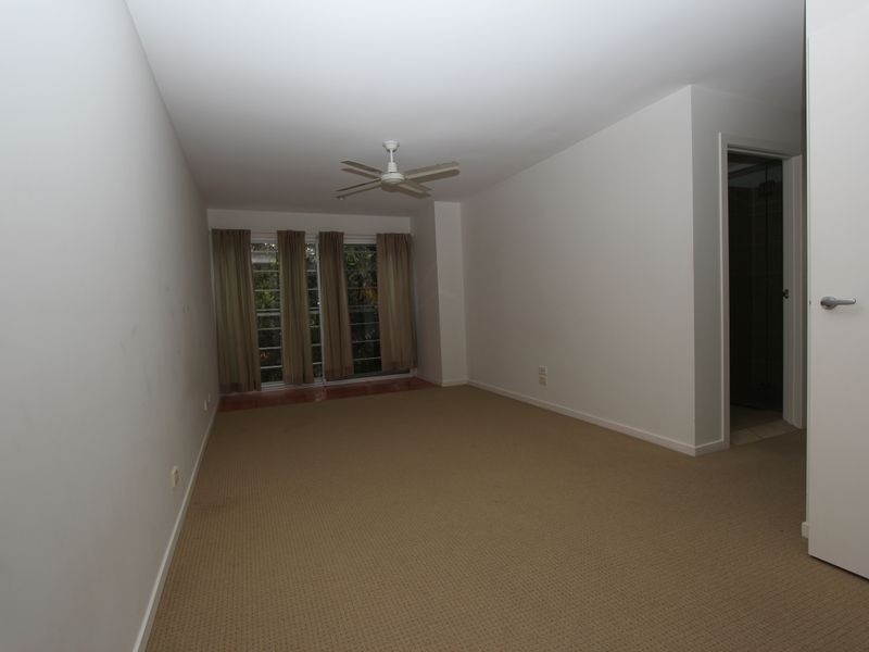 1/29 Nankeen Avenue, Paradise Point QLD 4216