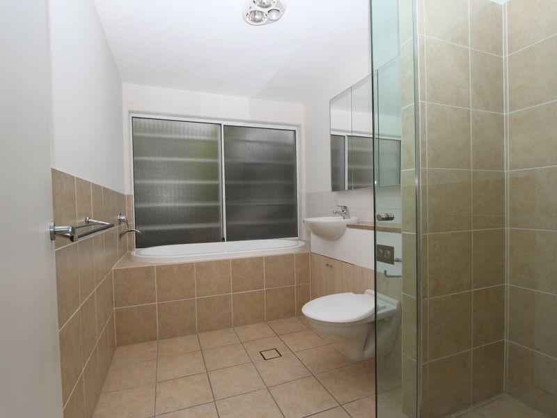 1/29 Nankeen Avenue, Paradise Point QLD 4216